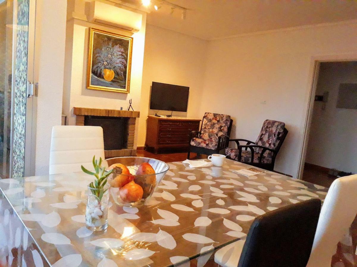 2 Bedroom'S Flat On The Beach, City Center, 1 Line ซานตาโปลา ภายนอก รูปภาพ